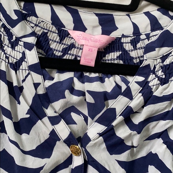 Lily Pulitzer “I got lucky” print Elsa Silk top XS - Picture 2 of 3